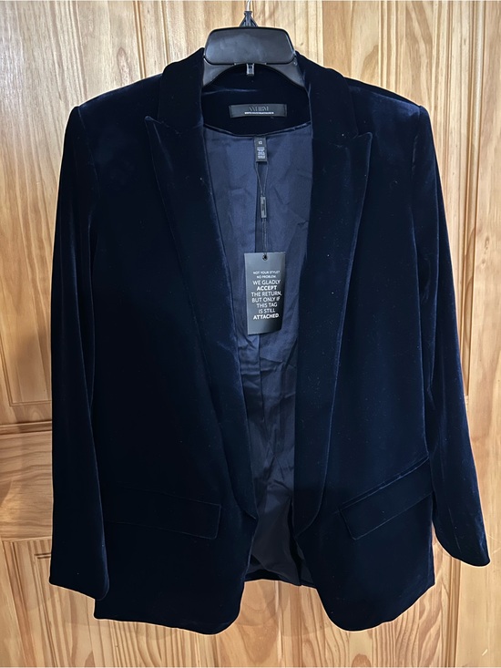 White House Black Market Jackets & Blazers - White House Black Market Women's Navy blue velvet Jacket